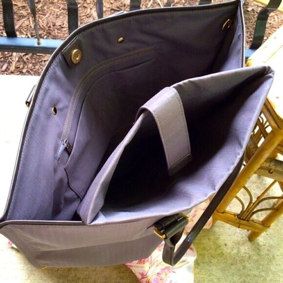 MOSHI ARIA SLIM LIGHTWEIGHT TOTE NWT - Picture 13 of 15